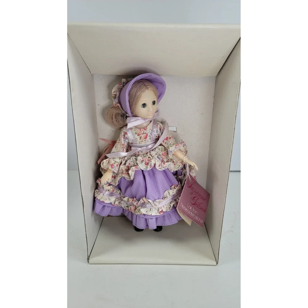 Vintage NIB Suzanne Gibson Little Bo Peep Doll Reeves International Floral